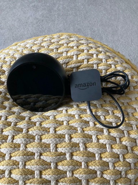 amazon echo spot screen flickering